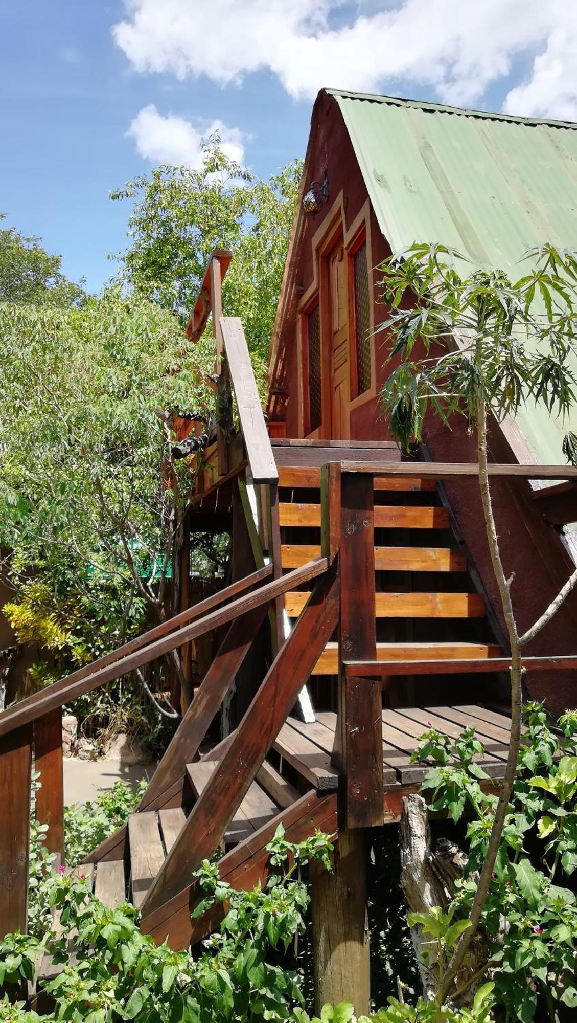Elephant Trail Guesthouse and Backpackers Kasane Chambre photo